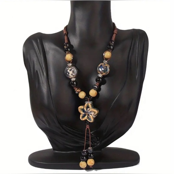 Boho-Chic Adjustable Ceramic Bead Necklace with Floral Design - Picture 1 of 5